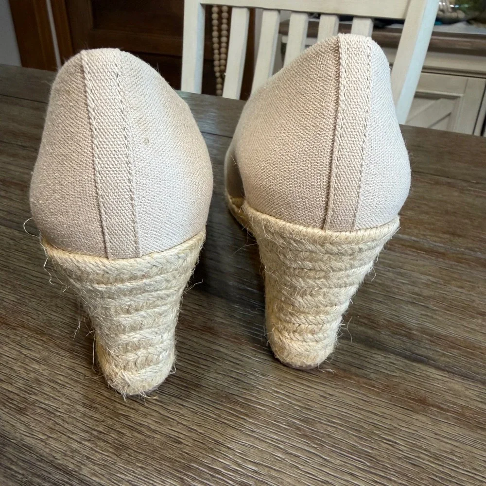 J.Crew Womens Canvas Espadrille Wedge Pumps Beige Round Toe Size 8 NWOB